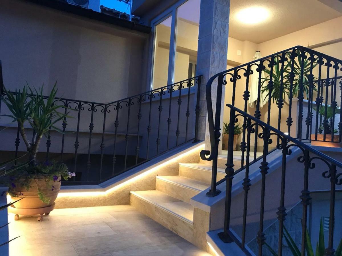 Top View Residence Хвар Екстериор снимка